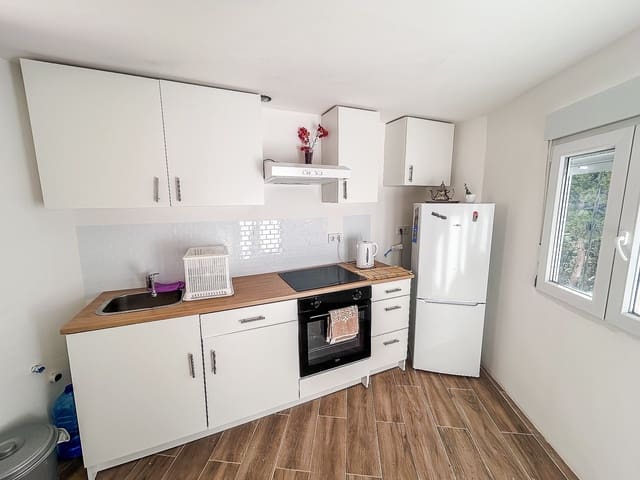 4 soverom Leilighet til salgs i Monóvar / Monóver - € 75 000 (Ref: 9310426)