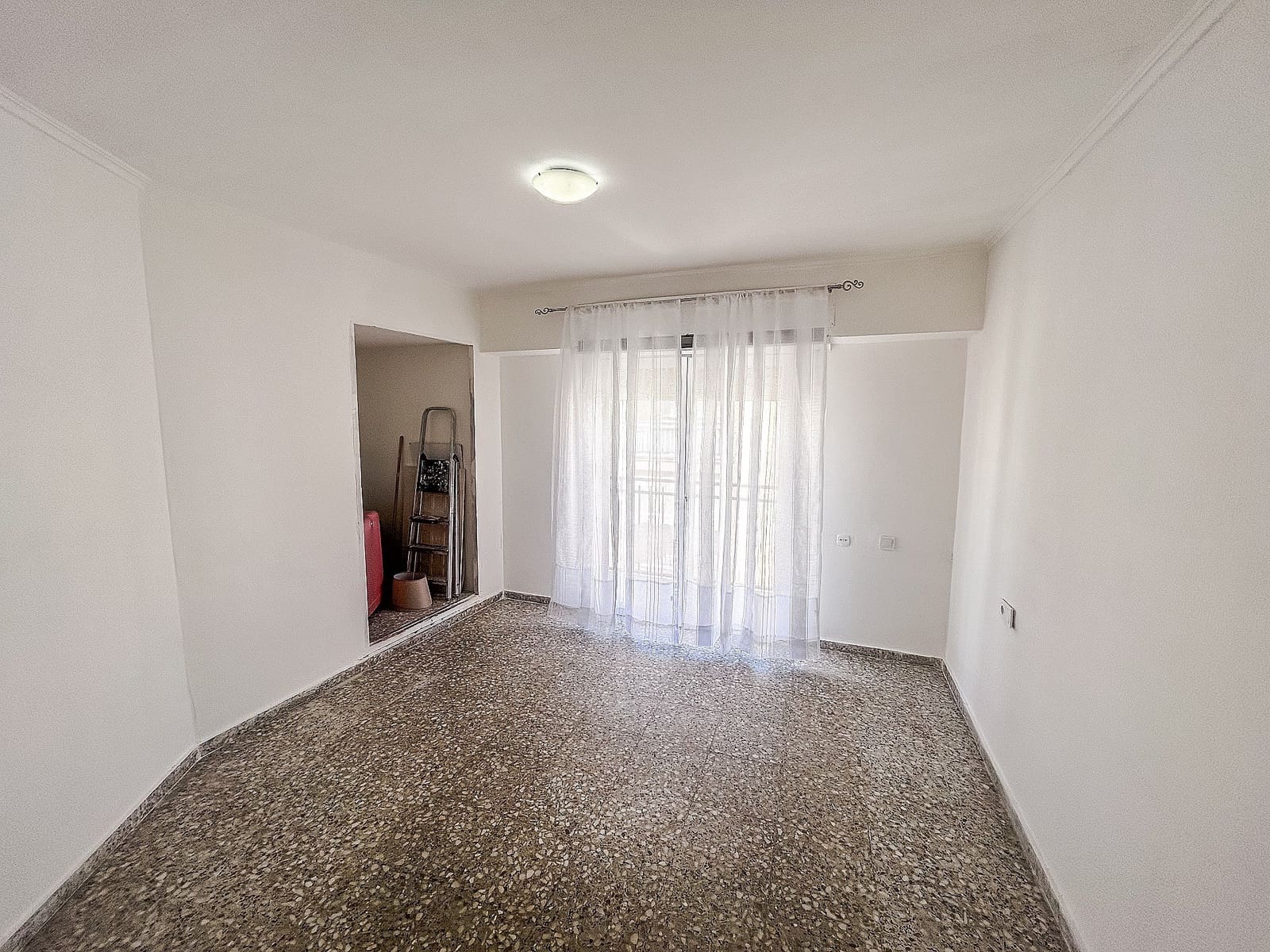 4 soveværelse Lejlighed til salg i Monovar / Monover - € 75.000 (Ref: 9310426)