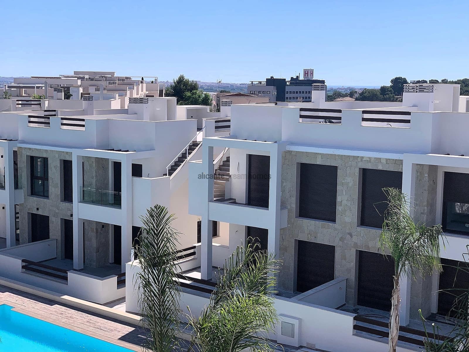 3 quarto Apartamento para venda em Torrevieja com piscina garagem - 359 000 € (Ref: 9317164)