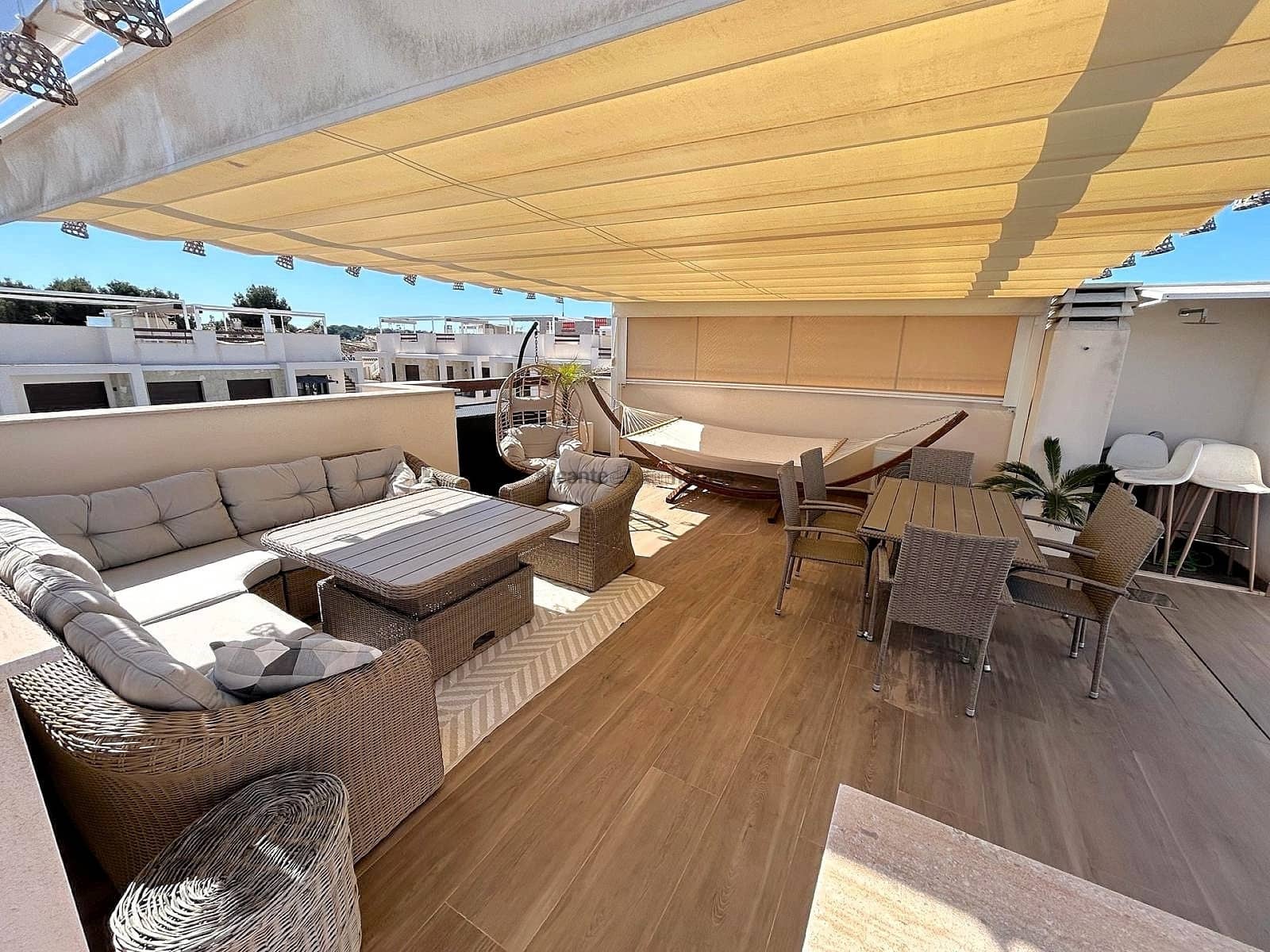 3 quarto Apartamento para venda em Torrevieja com piscina garagem - 359 000 € (Ref: 9317164)