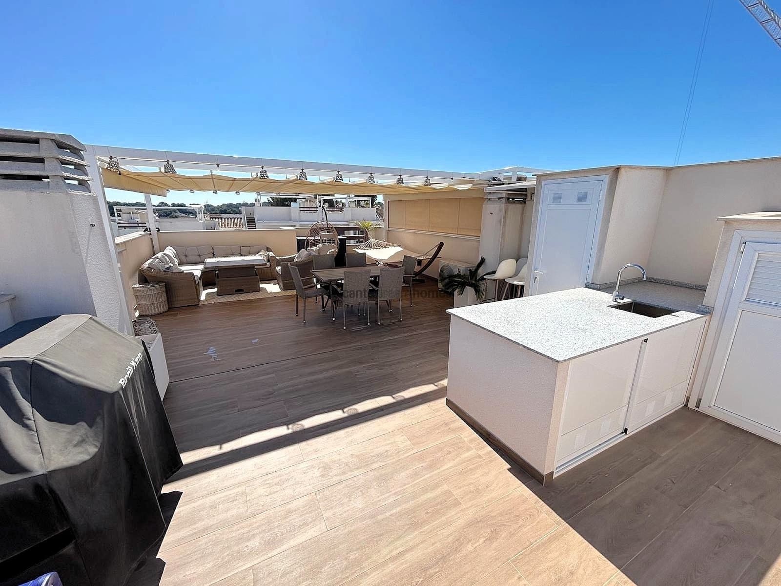 3 quarto Apartamento para venda em Torrevieja com piscina garagem - 359 000 € (Ref: 9317164)