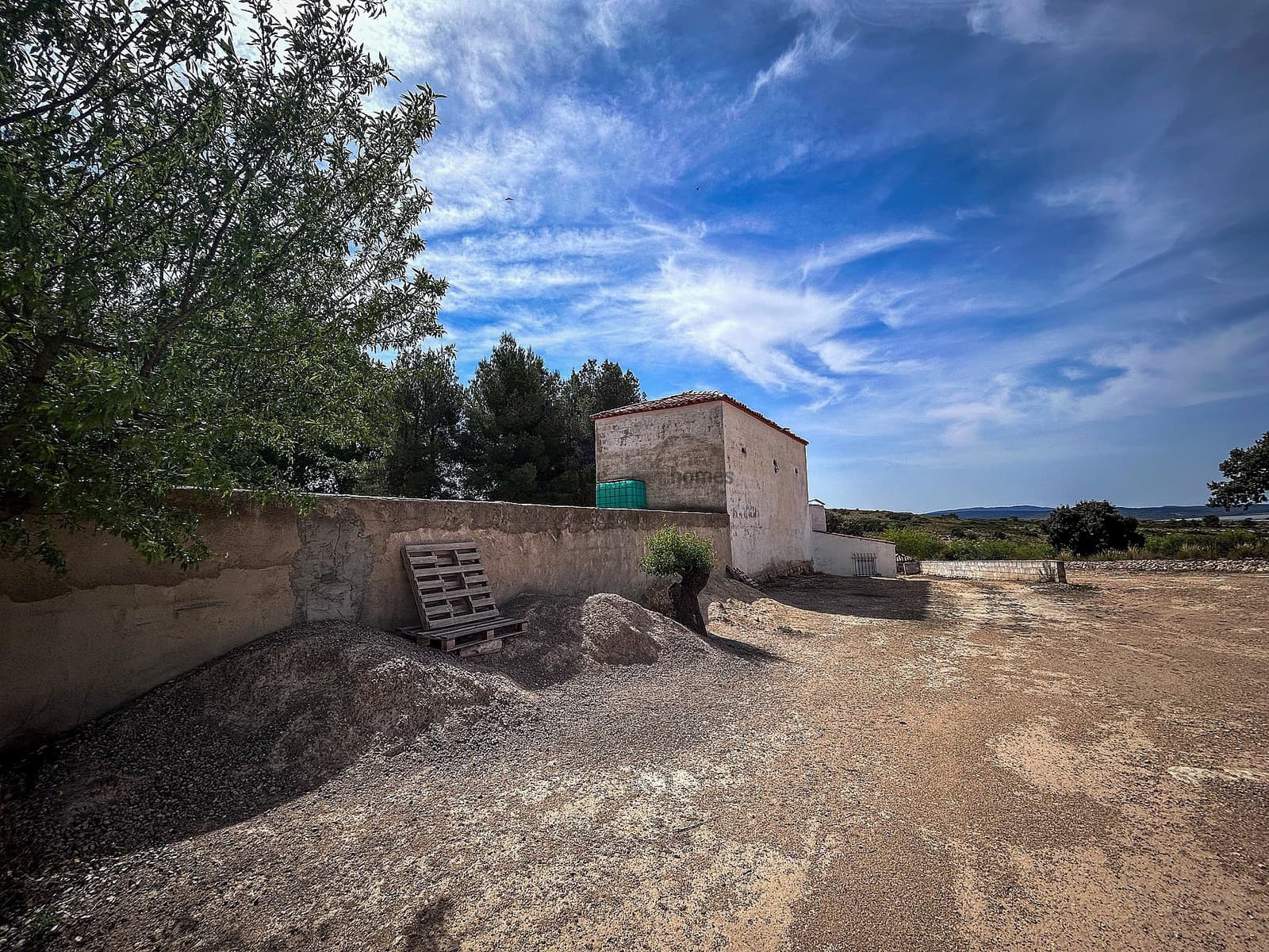 Finca/Landgut zu verkaufen in Almansa mit Garage - 140.000 € (Ref: 9334350)
