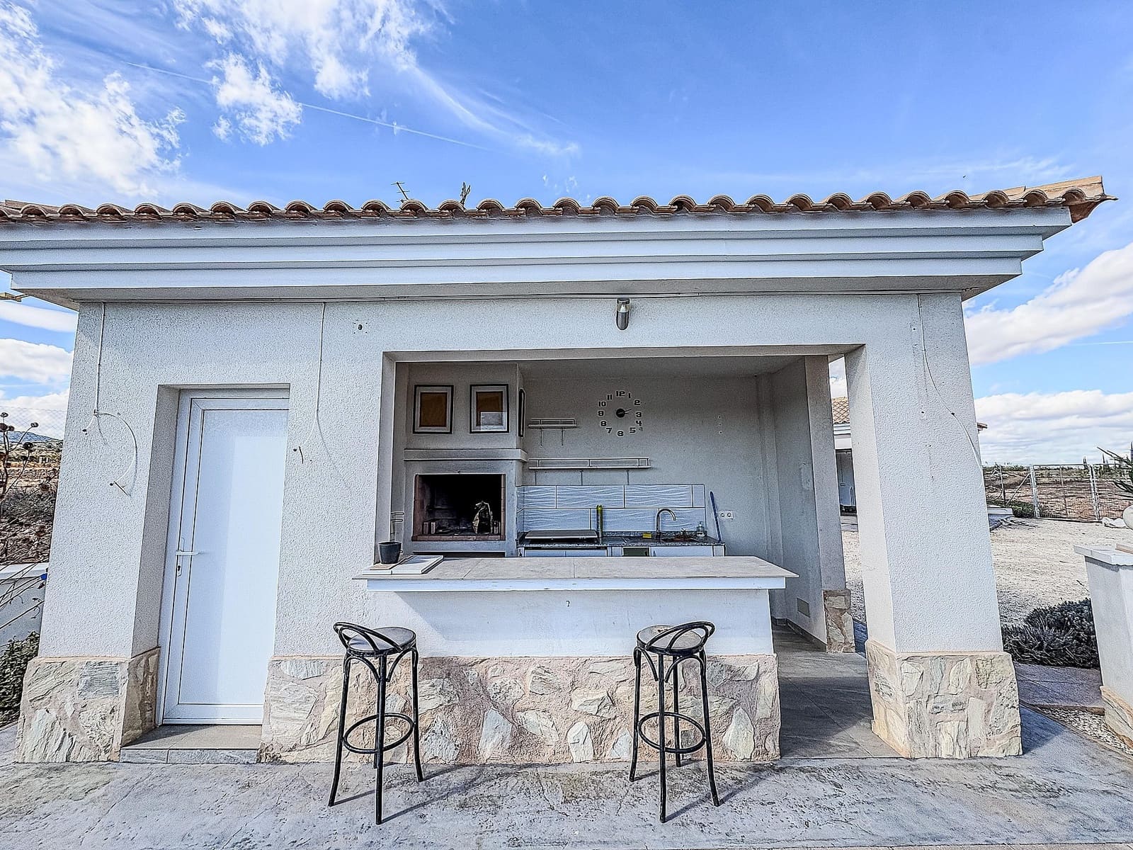 4 bedroom Villa for sale in Pinoso with pool garage - € 525,000 (Ref: 9340553)