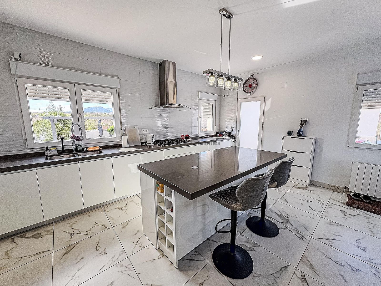 4 quarto Moradia para venda em Pinoso com piscina garagem - 525 000 € (Ref: 9340553)