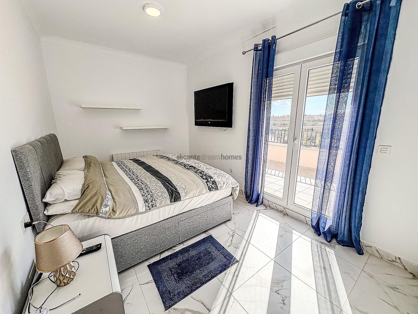 4 quarto Moradia para venda em Pinoso com piscina garagem - 525 000 € (Ref: 9340553)