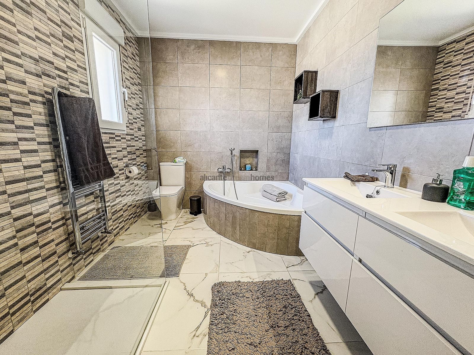 4 quarto Moradia para venda em Pinoso com piscina garagem - 525 000 € (Ref: 9340553)