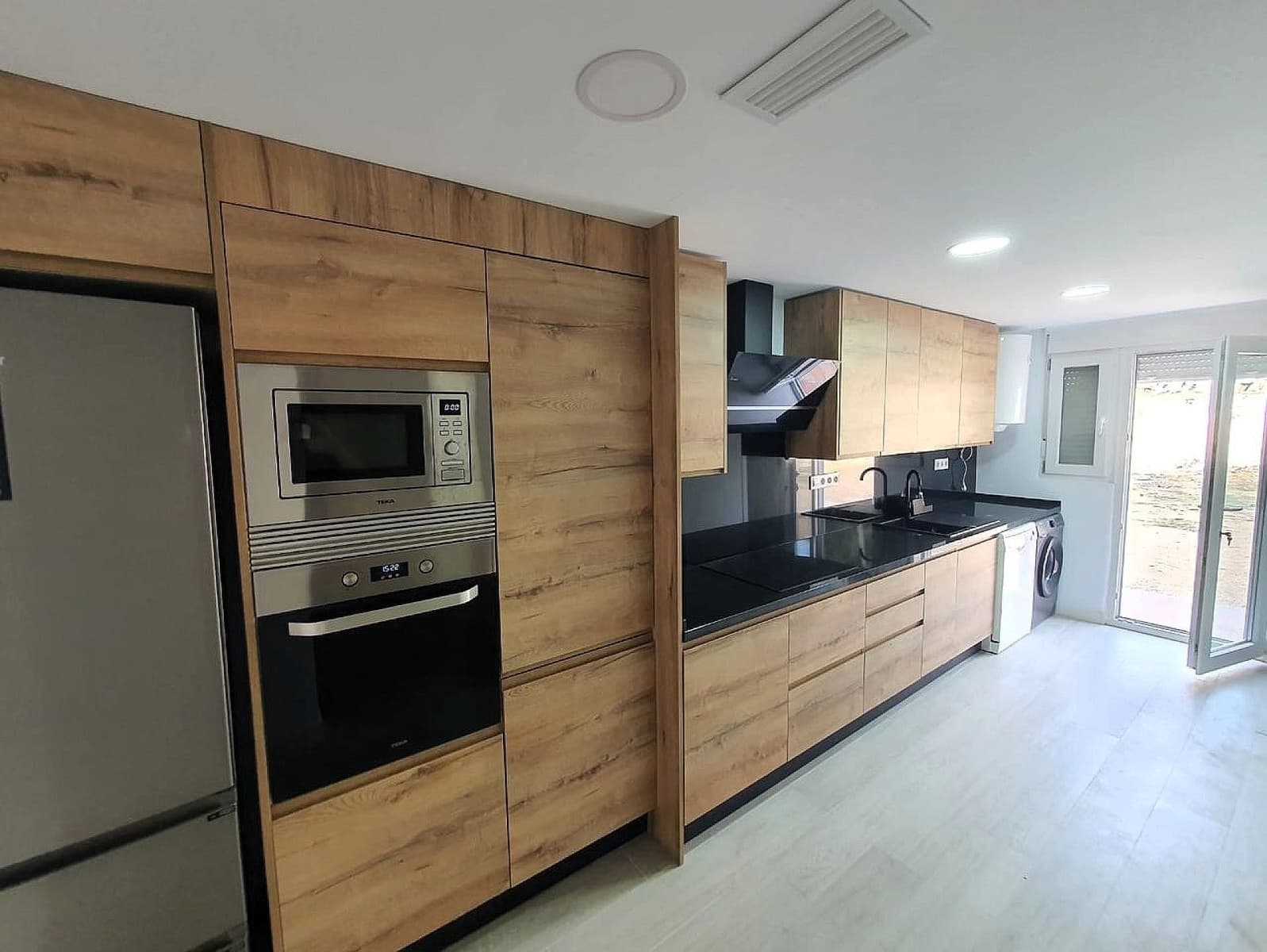 4 sypialnia Willa na sprzedaż w Tibi z garażem - 290 000 € (Ref: 9344309)