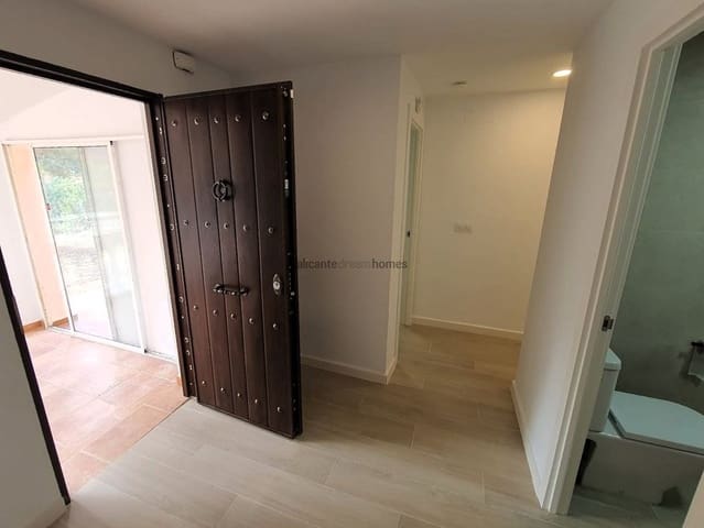 4 soveværelse Villa til salg i Tibi med garage - € 290.000 (Ref: 9344309)