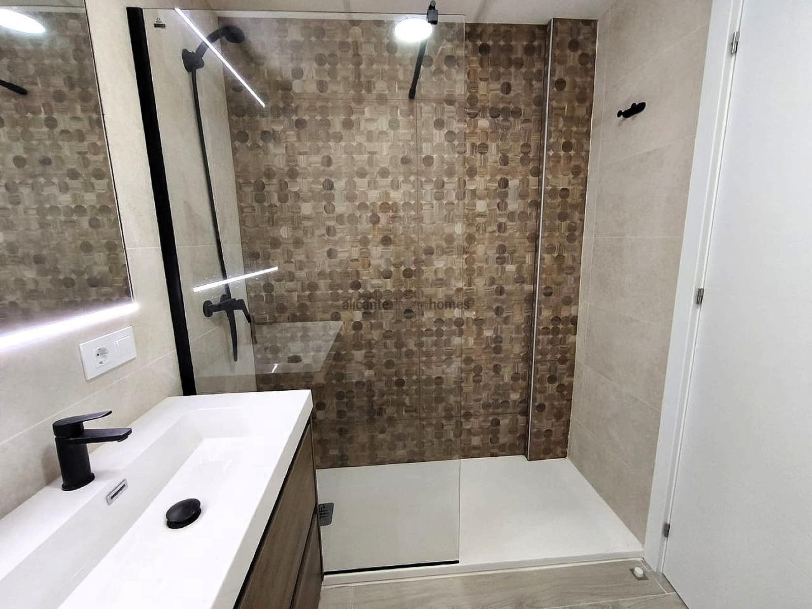 4 soveværelse Villa til salg i Tibi med garage - € 290.000 (Ref: 9344309)