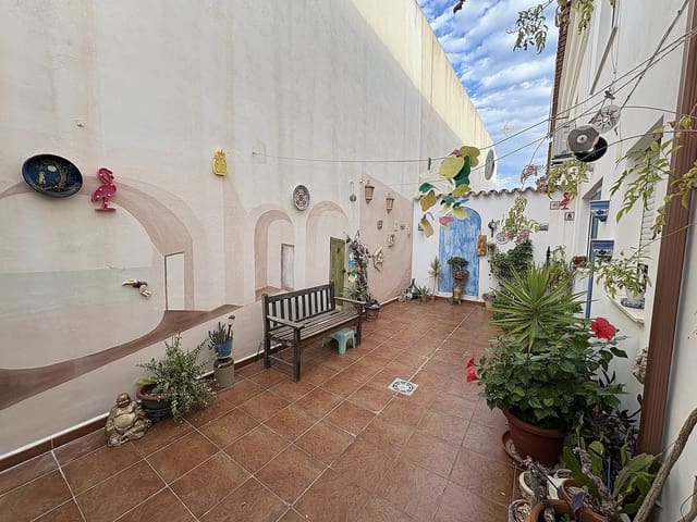 5 soveværelse Lejlighed til salg i La Romana med garage - € 195.000 (Ref: 9344311)