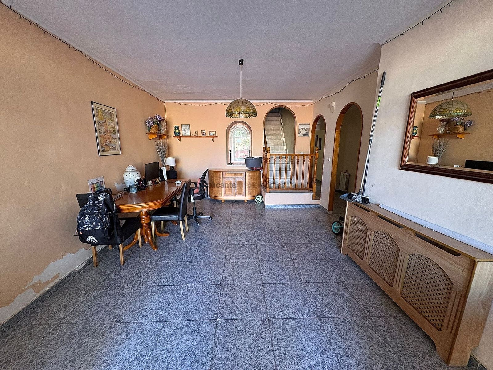 6 bedroom Townhouse for sale in Monovar / Monover with pool garage - € 179,995 (Ref: 9346741)
