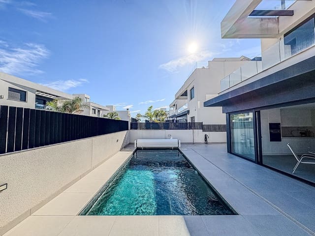 5 soveværelse Villa til salg i Algorfa med swimmingpool - € 575.000 (Ref: 9348944)