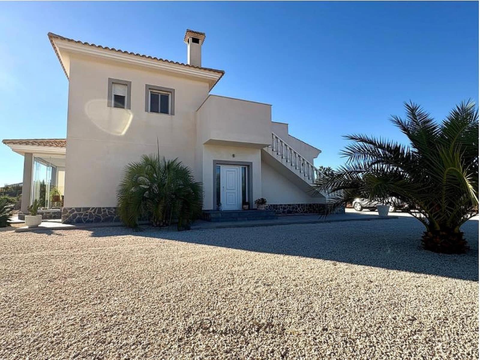 4 bedroom Villa for sale in Pinoso with pool garage - € 549,000 (Ref: 9353118)