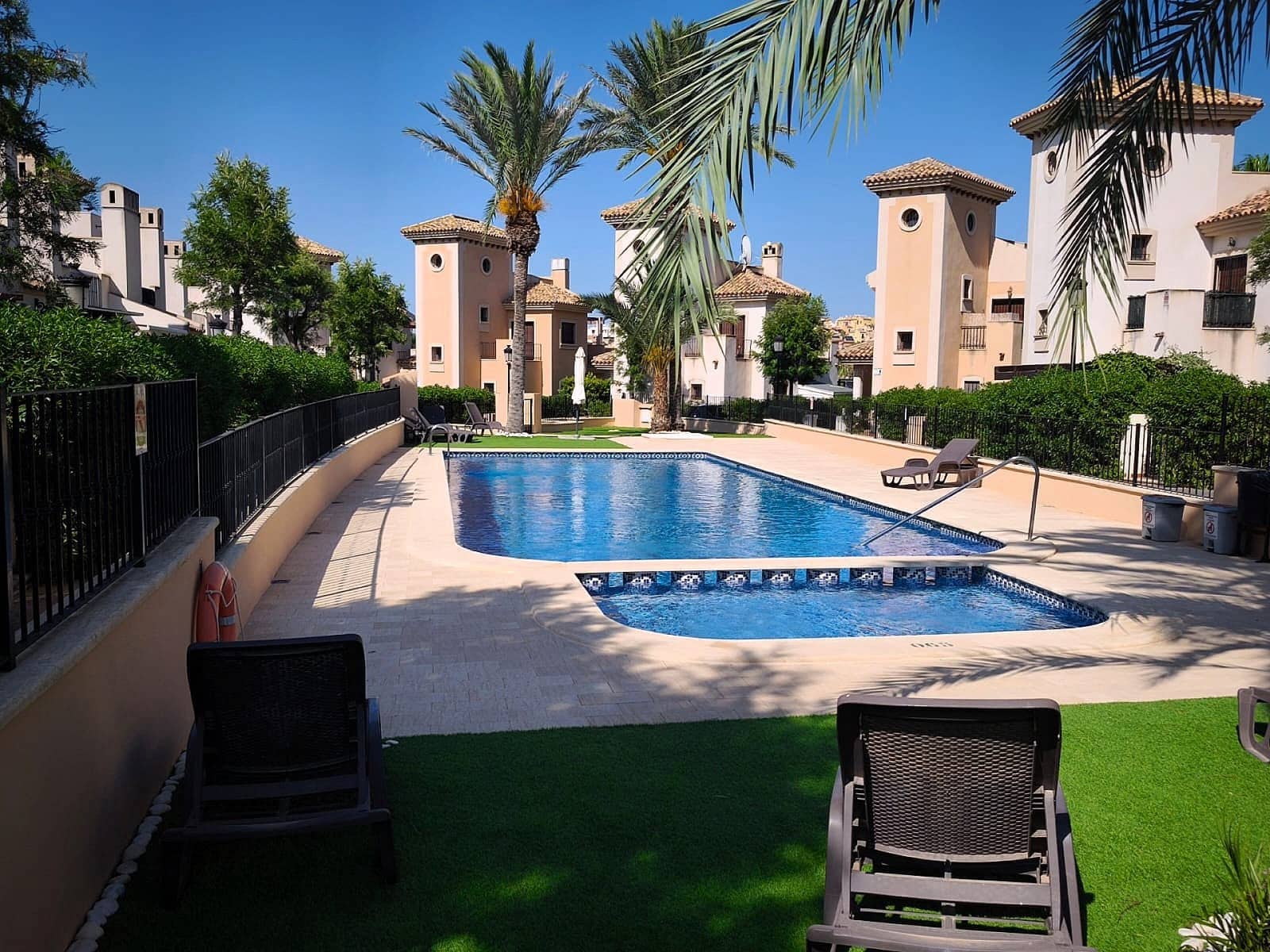 3 bedroom Apartment for sale in Algorfa with pool - € 230,000 (Ref: 9353119)