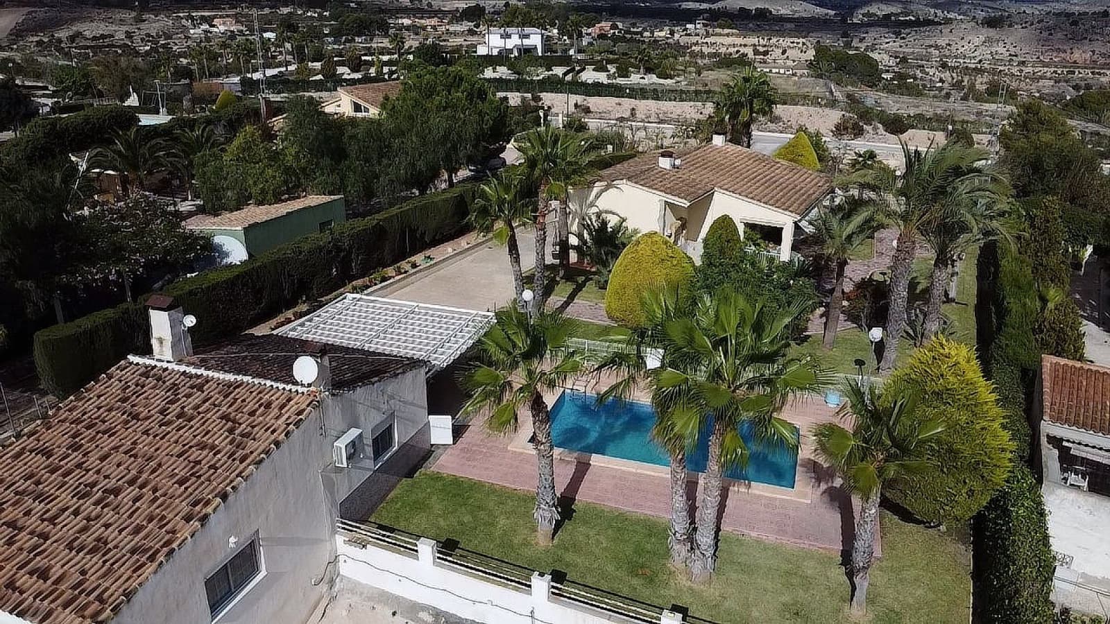 4 bedroom Villa for sale in Monovar / Monover with pool garage - € 618,000 (Ref: 9362053)