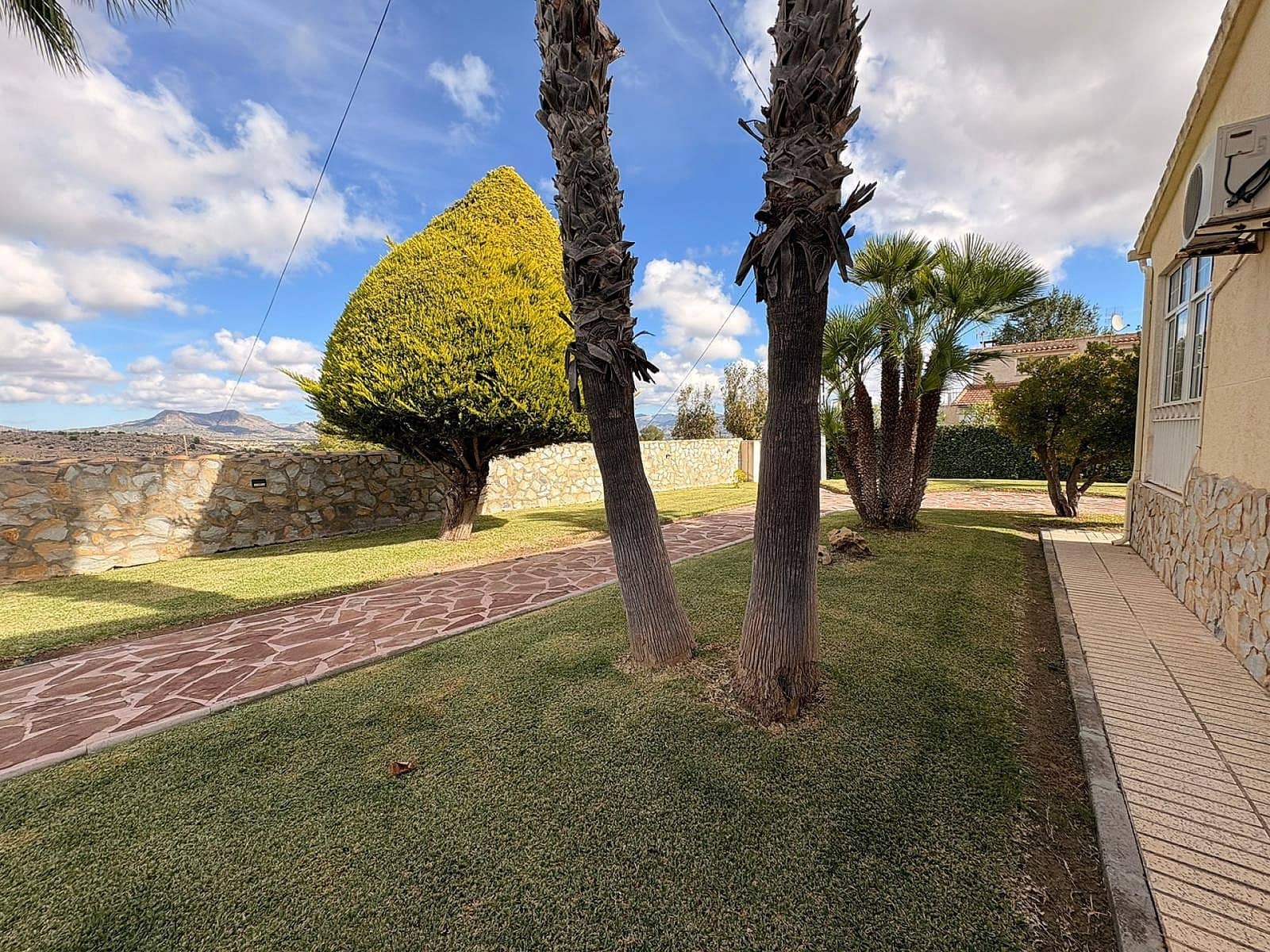 4 bedroom Villa for sale in Monovar / Monover with pool garage - € 618,000 (Ref: 9362053)