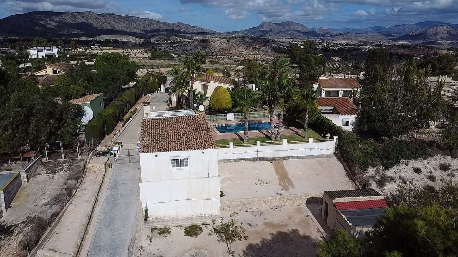 Chalet de 4 habitaciones en Monóvar / Monóver en venta con piscina garaje - 618.000 € (Ref: 9362053)
