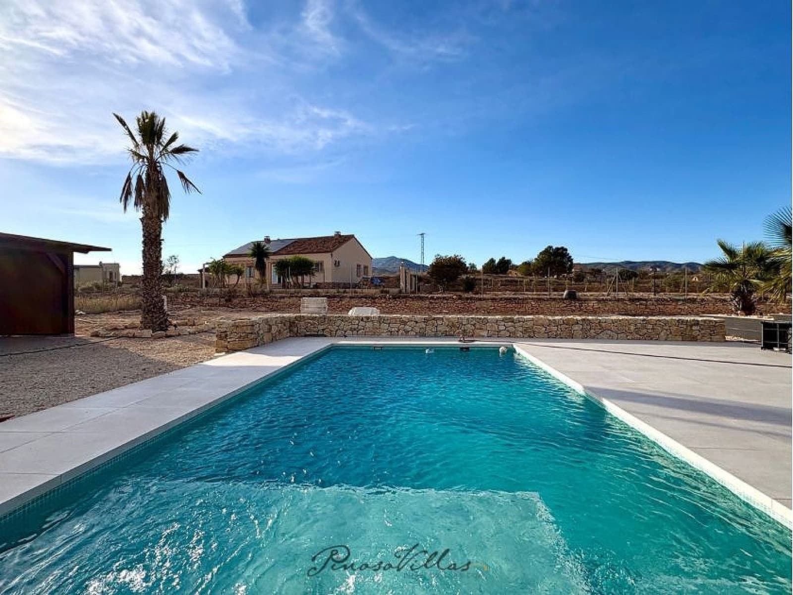 4 bedroom Villa for sale in Pinoso with pool - € 449,950 (Ref: 9371676)