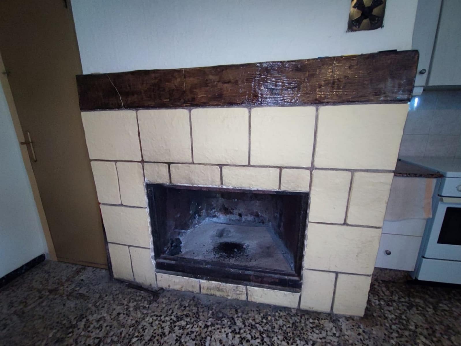 2 soverom Finca/Herregård til salgs i Yecla med garasje - € 120 000 (Ref: 9371677)