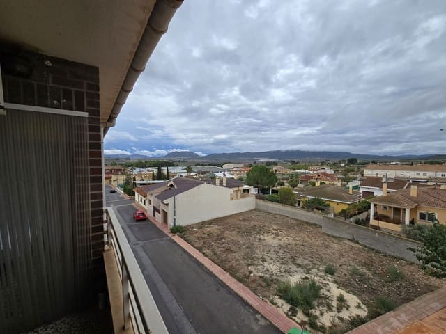 4 bedroom Apartment for sale in Salinas with garage - € 89,995 (Ref: 9371678)