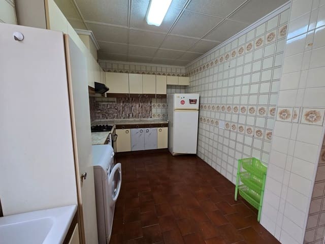 4 bedroom Apartment for sale in Salinas with garage - € 89,995 (Ref: 9371678)