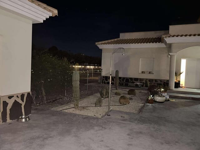 5 soverom Villa til salgs i Sax - € 495 000 (Ref: 9371679)