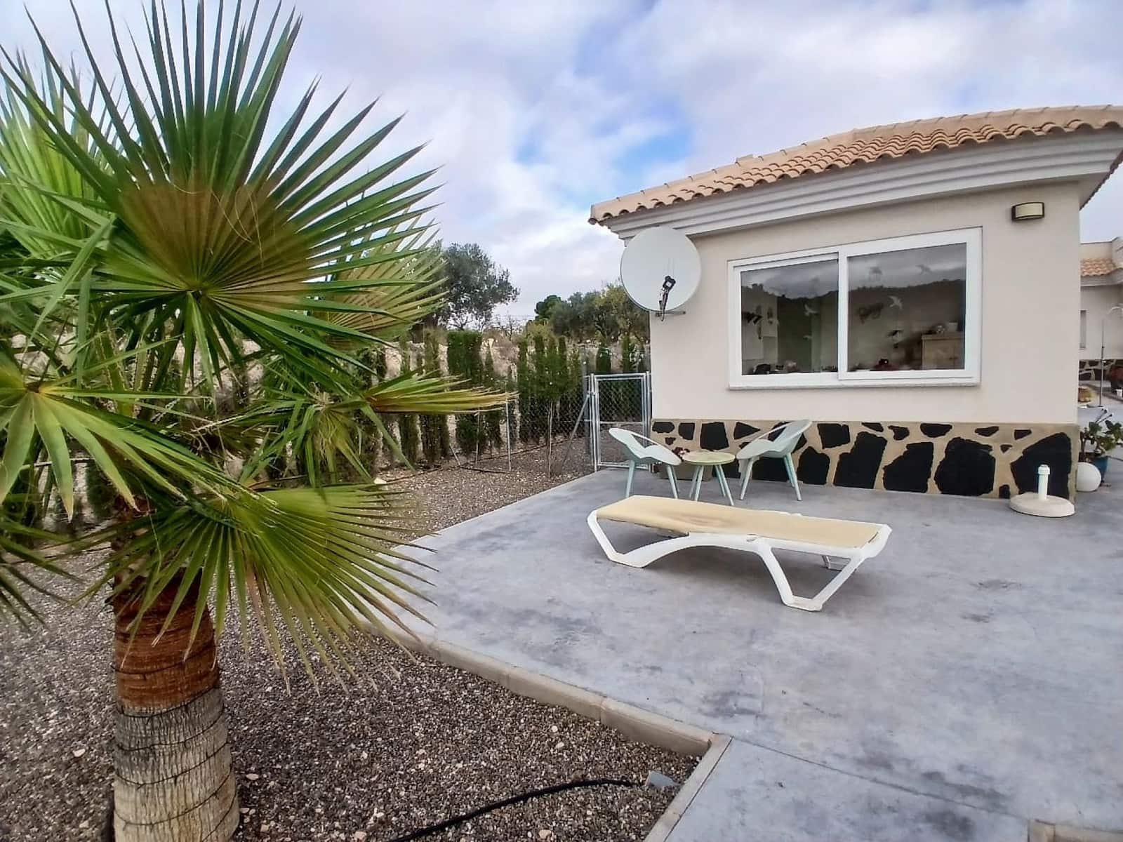 5 soverom Villa til salgs i Sax - € 495 000 (Ref: 9371679)