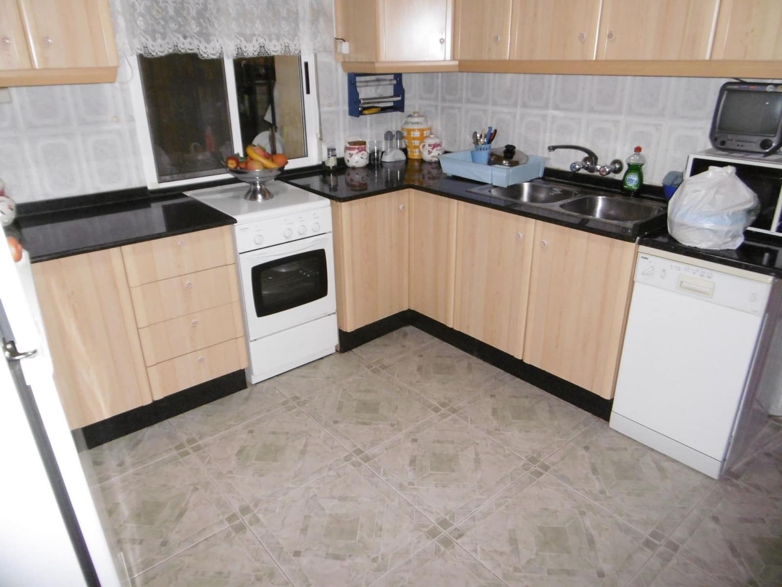 2 soverom Finca/Herregård til salgs i Yecla med svømmebasseng garasje - € 120 000 (Ref: 9371680)