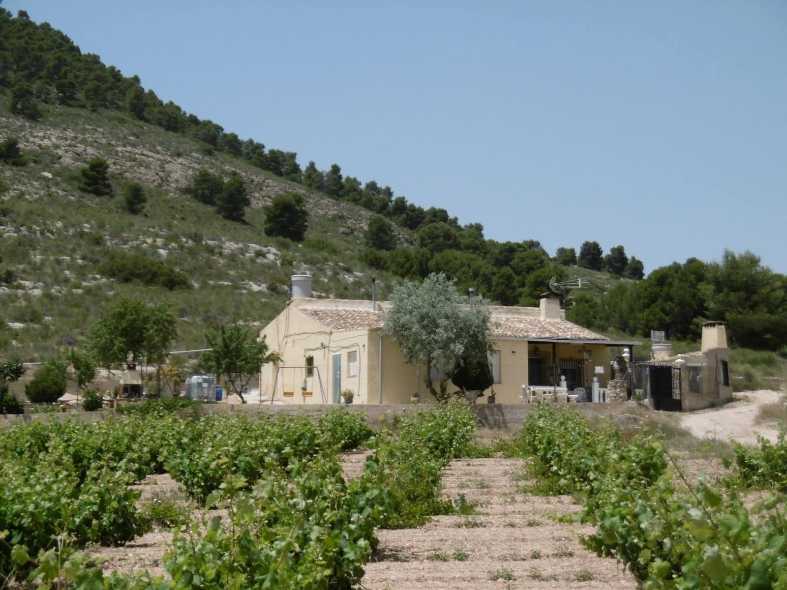 2 soverom Finca/Herregård til salgs i Yecla med svømmebasseng garasje - € 120 000 (Ref: 9371680)