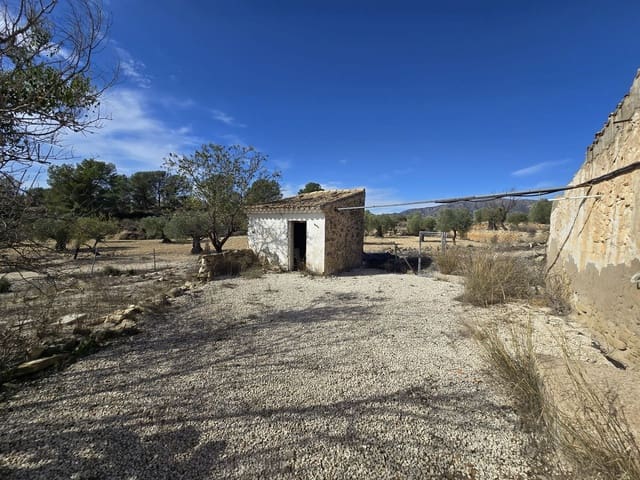7 bedroom Finca/Country House for sale in Monóvar / Monóver with pool - € 156,000 (Ref: 9371682)
