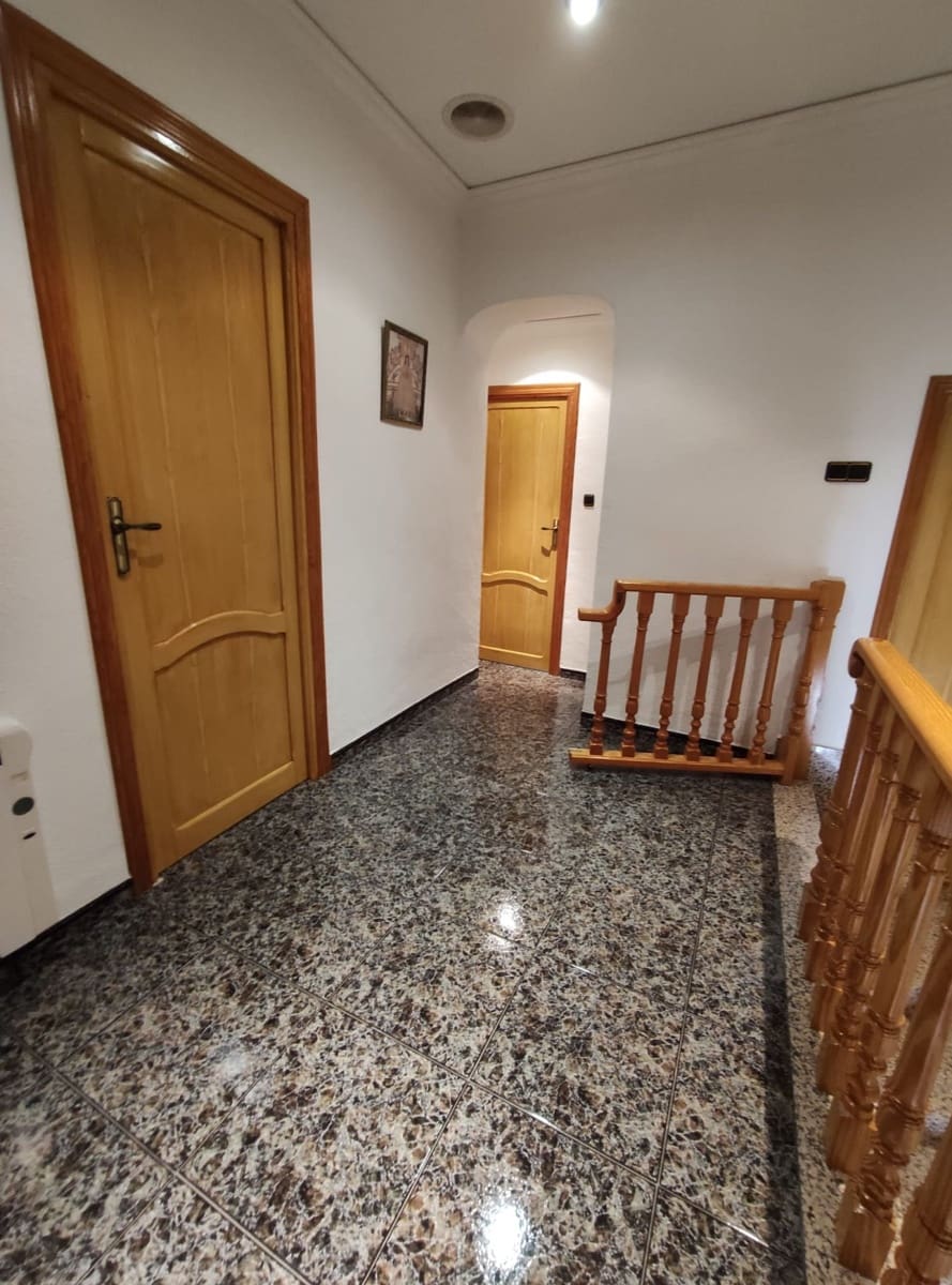 5 soverom Hus til salgs i Hondon de las Nieves med garasje - € 259 995 (Ref: 9371684)