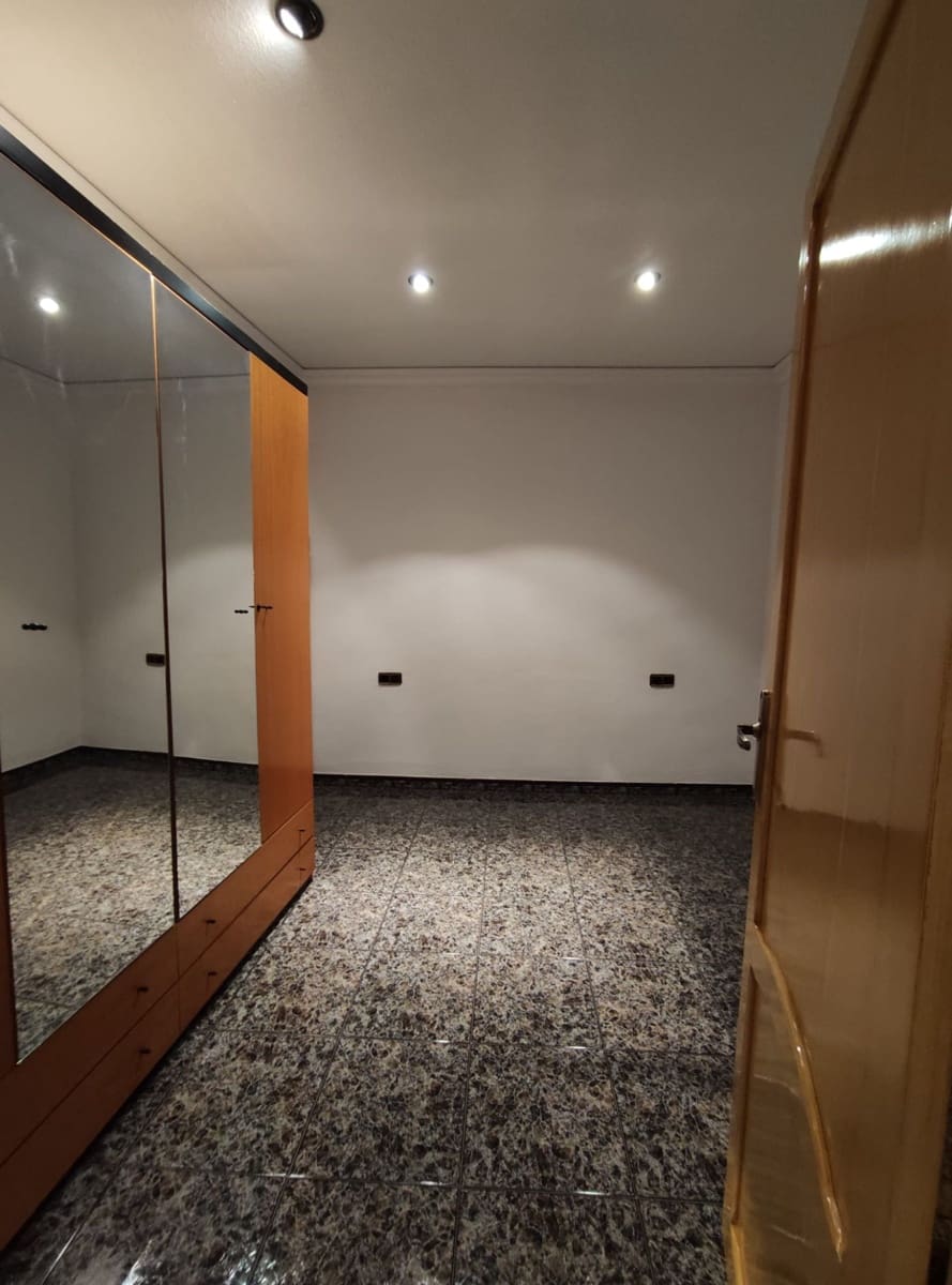 5 soverom Hus til salgs i Hondon de las Nieves med garasje - € 259 995 (Ref: 9371684)