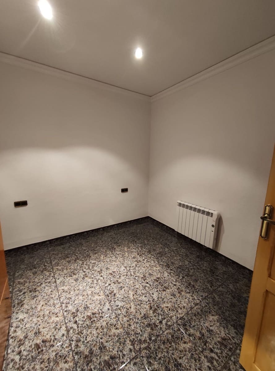 5 soverom Hus til salgs i Hondon de las Nieves med garasje - € 259 995 (Ref: 9371684)