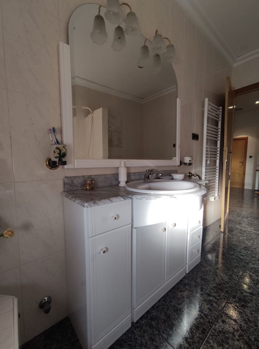 5 soverom Hus til salgs i Hondon de las Nieves med garasje - € 259 995 (Ref: 9371684)