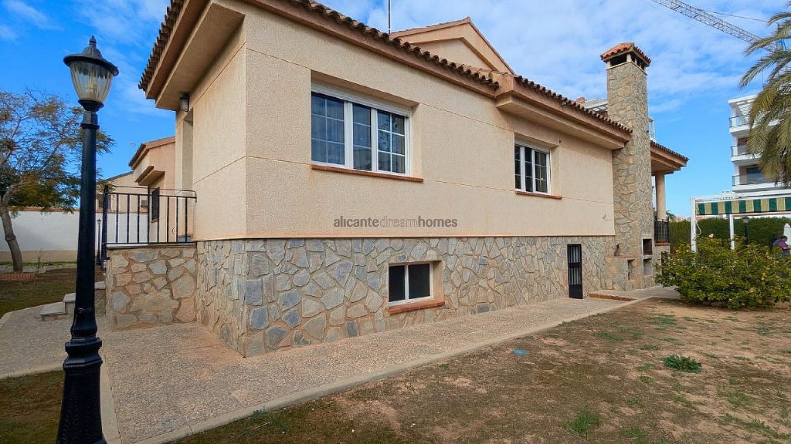 4 camera da letto Villa in vendita in Pilar de la Horadada con piscina garage - 690.000 € (Rif: 9382298)