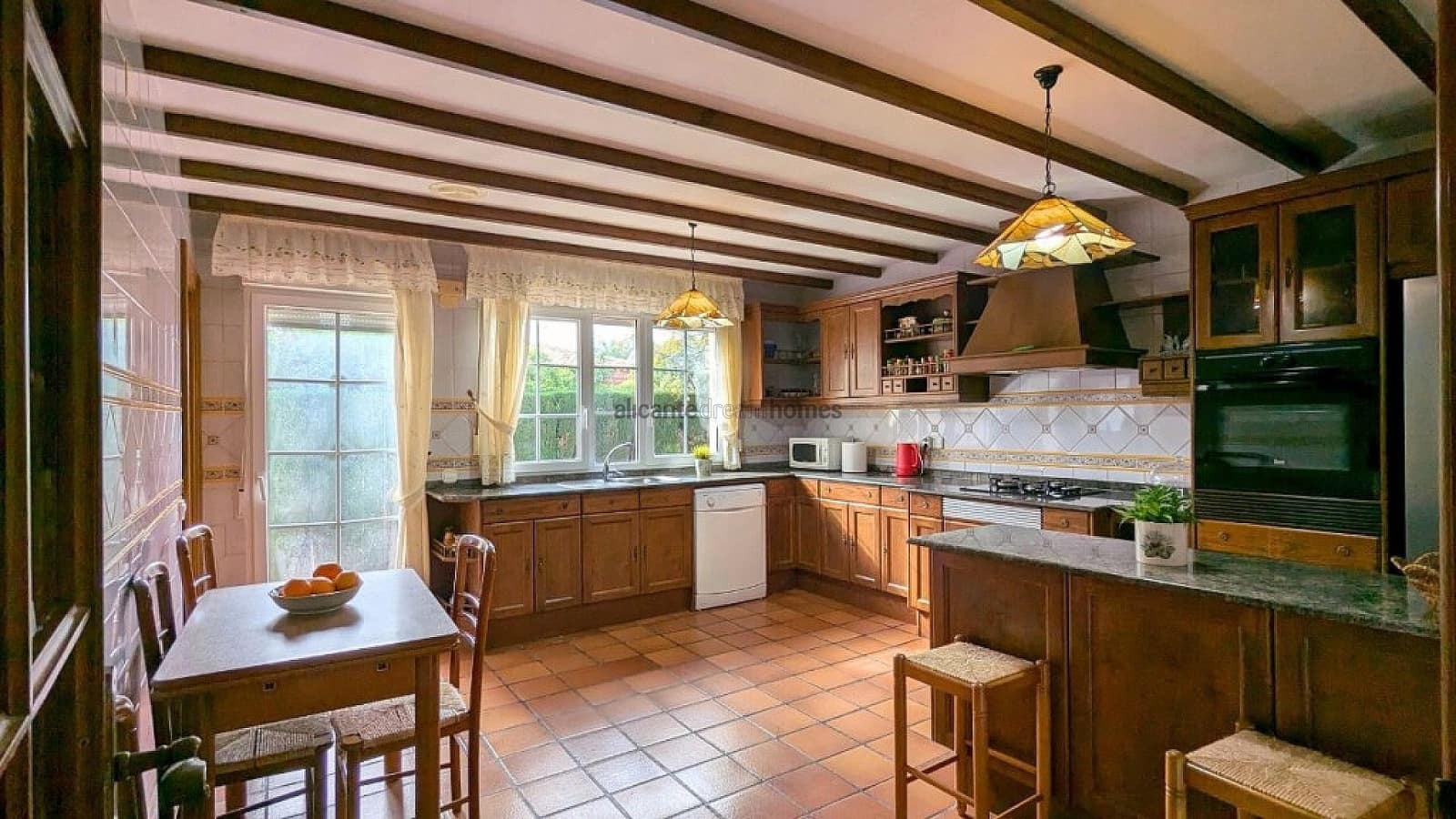 4 camera da letto Villa in vendita in Pilar de la Horadada con piscina garage - 690.000 € (Rif: 9382298)