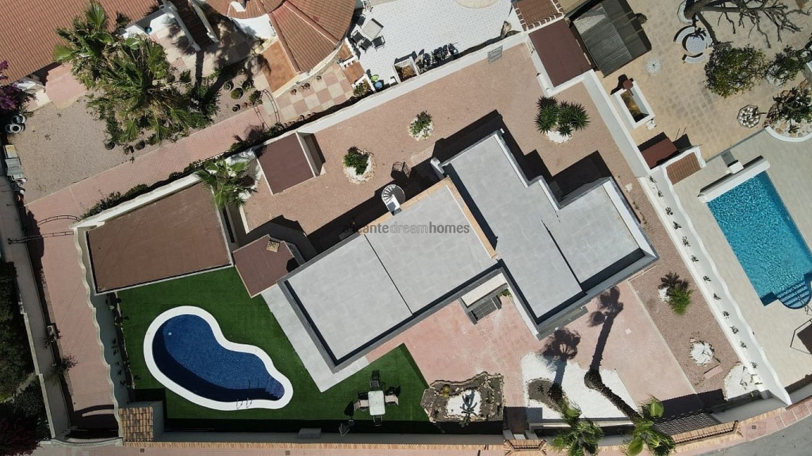 Chalet de 3 habitaciones en Ciudad Quesada en venta con piscina - 549.950 € (Ref: 9382299)