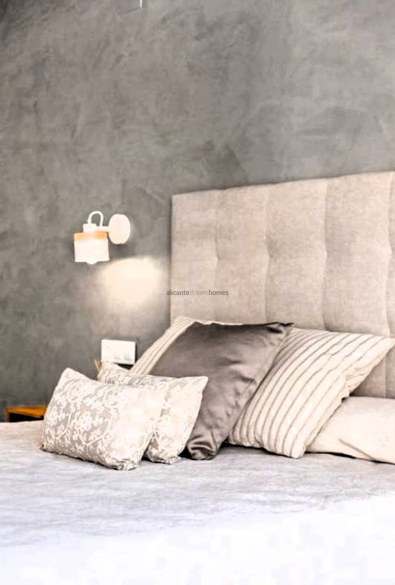 2 makuuhuone Huvila myytävänä paikassa San Miguel de Salinas mukana uima-altaan - 375 000 € (Ref: 9382301)