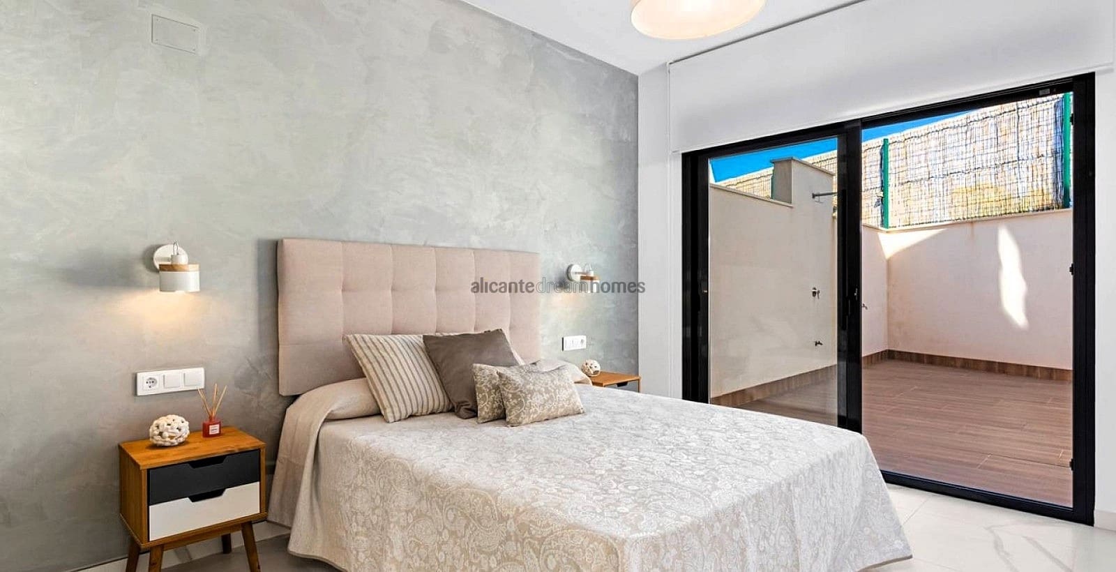 2 makuuhuone Huvila myytävänä paikassa San Miguel de Salinas mukana uima-altaan - 375 000 € (Ref: 9382301)