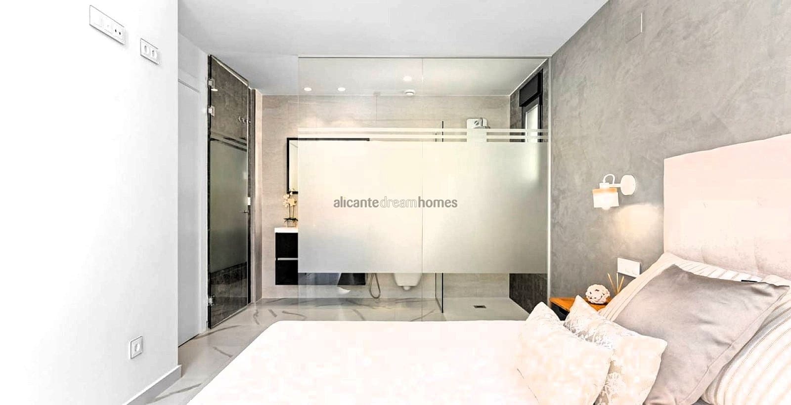 2 makuuhuone Huvila myytävänä paikassa San Miguel de Salinas mukana uima-altaan - 375 000 € (Ref: 9382301)