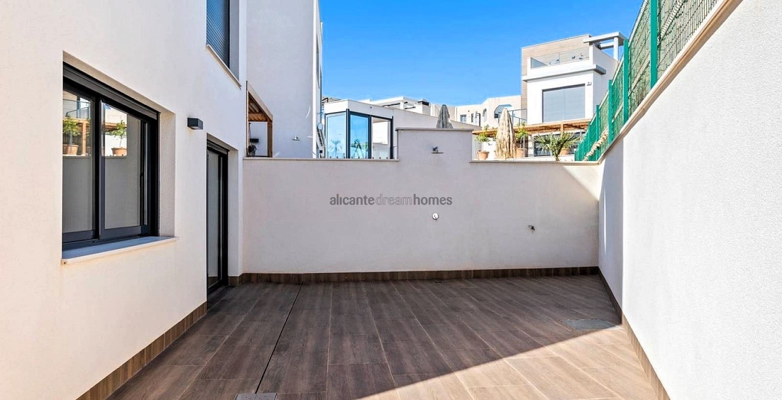 2 makuuhuone Huvila myytävänä paikassa San Miguel de Salinas mukana uima-altaan - 375 000 € (Ref: 9382301)