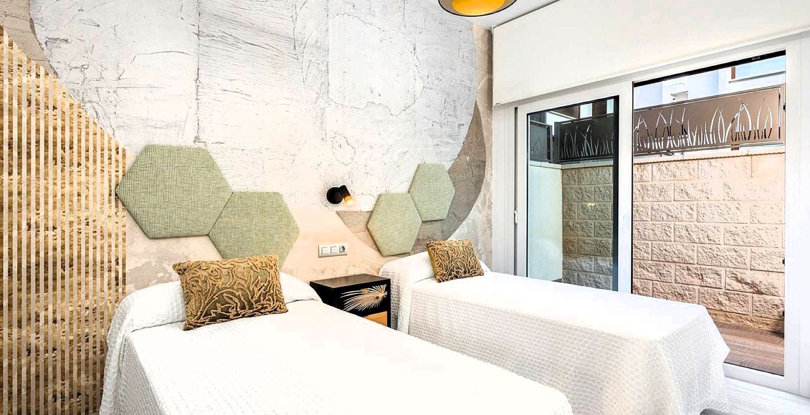 5 bedroom Villa for sale in Los Montesinos with pool garage - € 780,000 (Ref: 9385087)