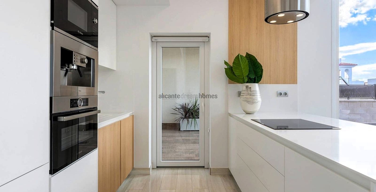 5 sypialnia Willa na sprzedaż w Los Montesinos z basenem garażem - 780 000 € (Ref: 9385087)