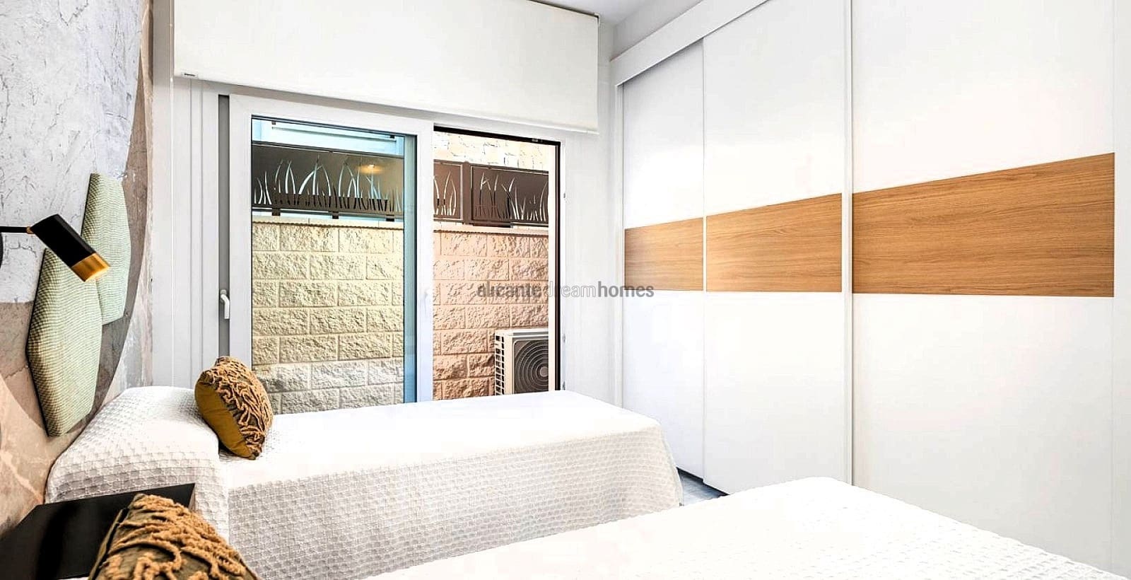 5 sypialnia Willa na sprzedaż w Los Montesinos z basenem garażem - 780 000 € (Ref: 9385087)