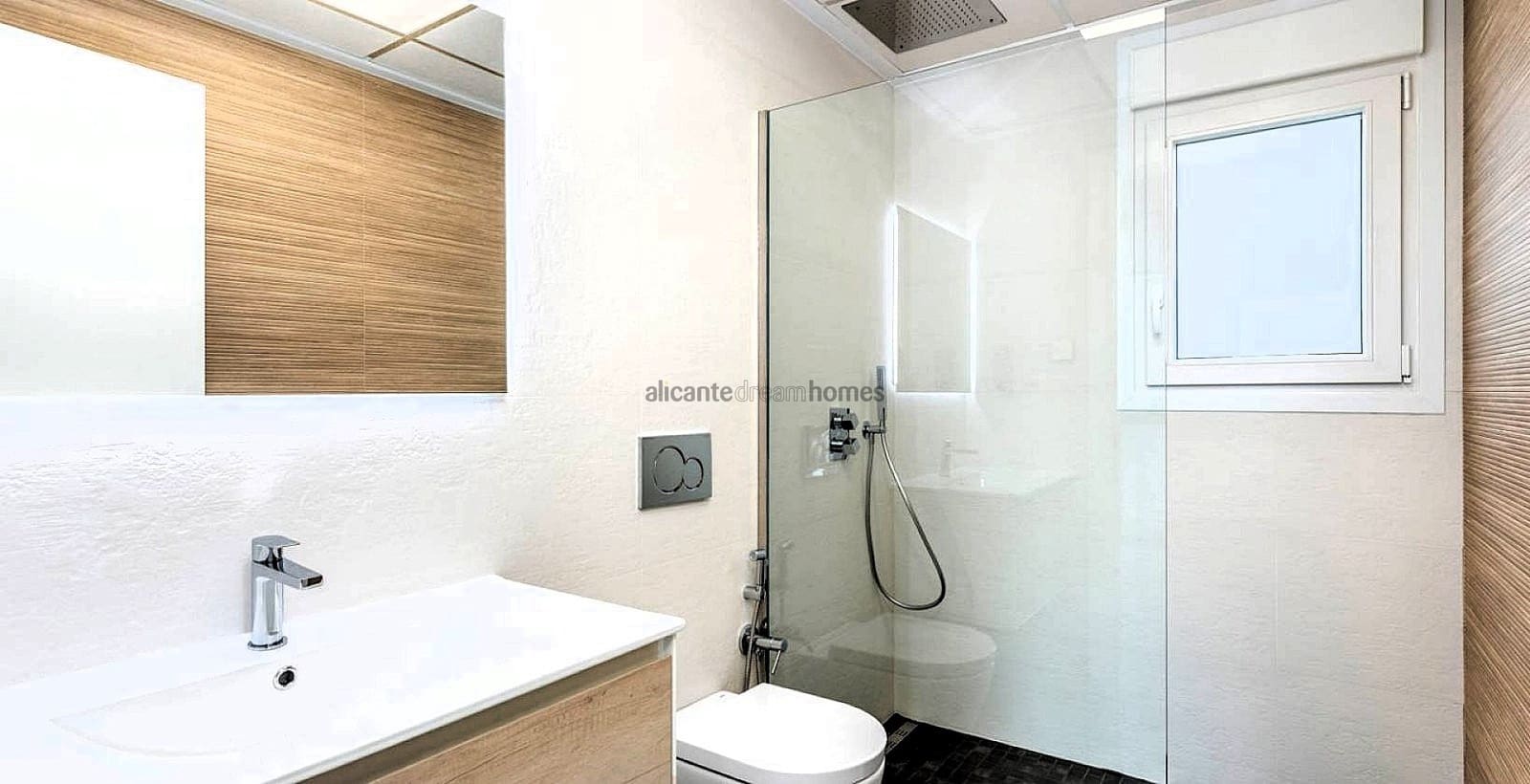 5 sypialnia Willa na sprzedaż w Los Montesinos z basenem garażem - 780 000 € (Ref: 9385087)