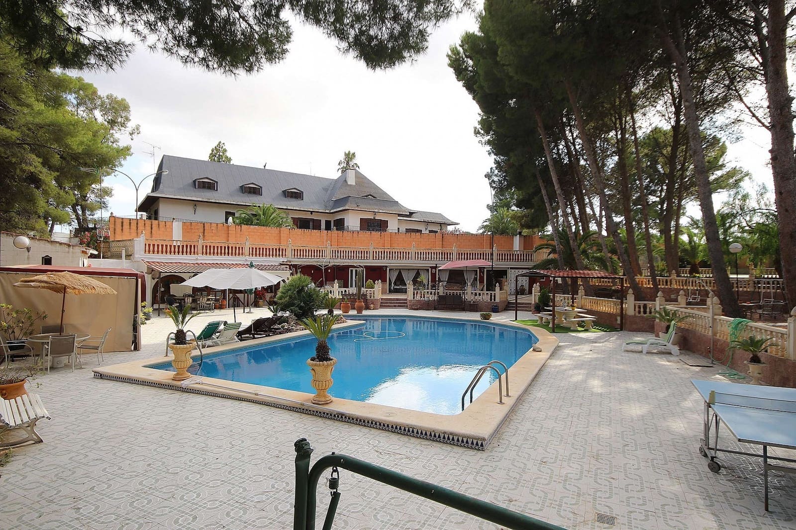 9 bedroom Villa for sale in Monovar / Monover with pool garage - € 849,995 (Ref: 9395692)