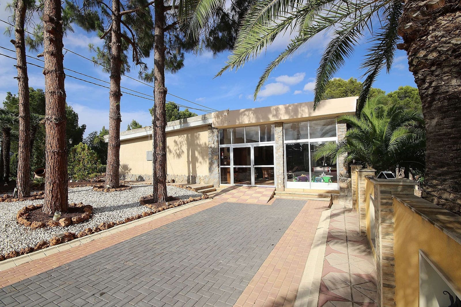 9 bedroom Villa for sale in Monovar / Monover with pool garage - € 849,995 (Ref: 9395692)