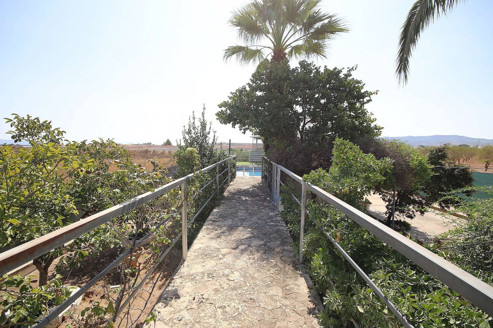 4 bedroom Villa for sale in Caudete with pool - € 219,995 (Ref: 9398150)