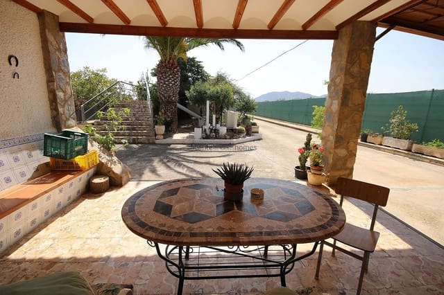 4 bedroom Villa for sale in Caudete with pool - € 219,995 (Ref: 9398150)