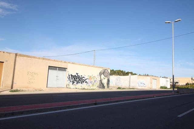 4 chambre Maison de Ville à vendre à Monóvar / Monóver avec piscine garage - 319 995 € (Ref: 9398151)